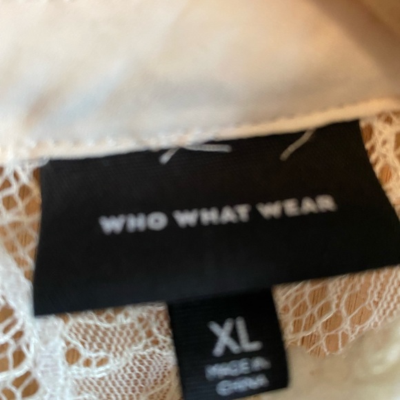 Lace pullover top, sleeveless, off white/cream, ruffle neckline, women’s size XL - Picture 2 of 2